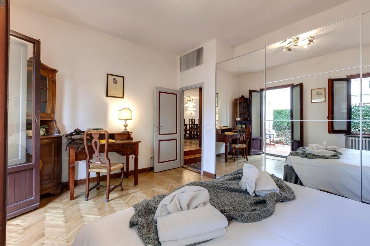 Alfani Deluxe Apartment By Mamo Florence Luaran gambar